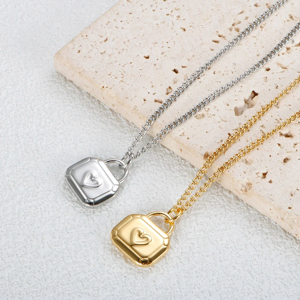 Stainless Steel Heart Pendant Necklace – Waterproof Jewelry for Women